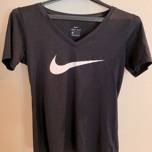 Black Nike Dri-Fit XS Short Sleeve Tee